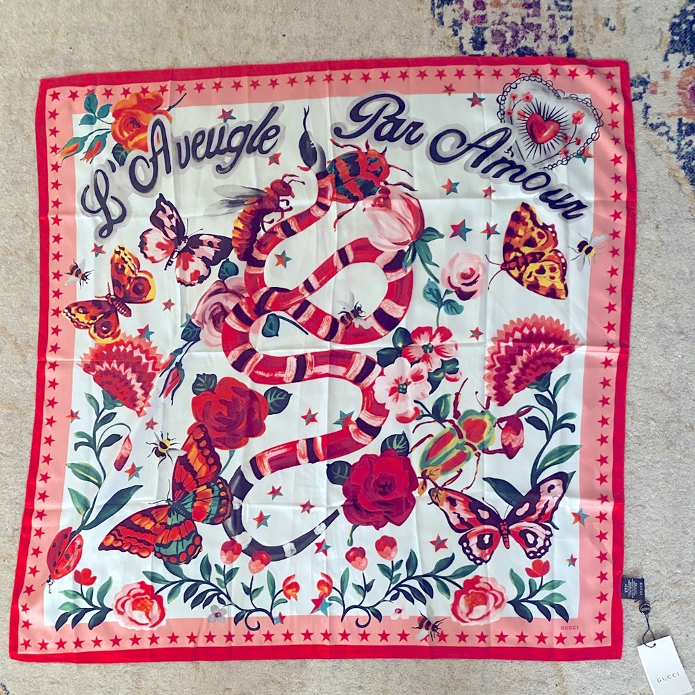 GUCCI Pink Stars L'Aveugle Par Amour scarf NWT